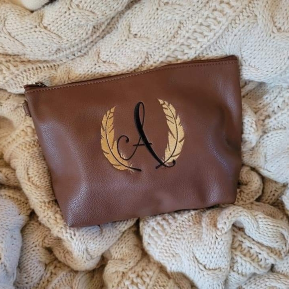 Tapered pouch - Picture 2 of 7